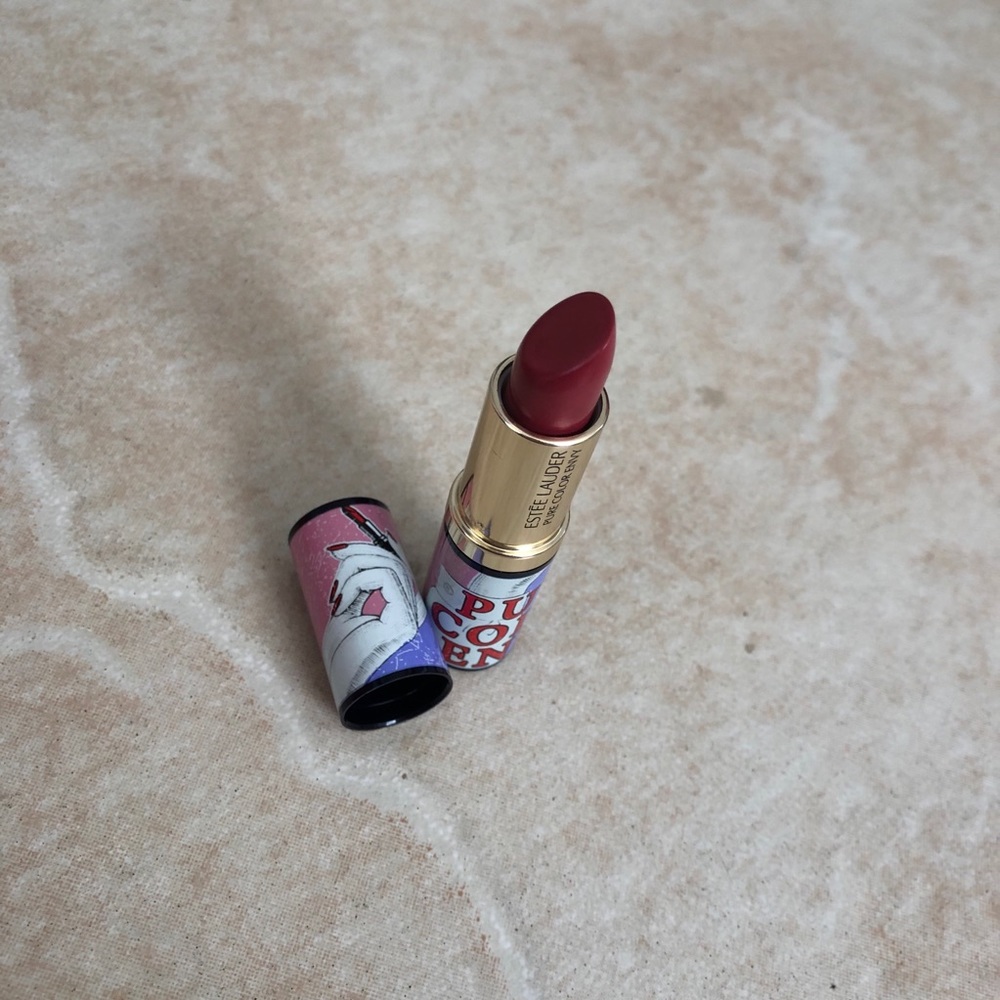 ✨6 for $15✨ Estée Lauder rebellious rose lipstick
